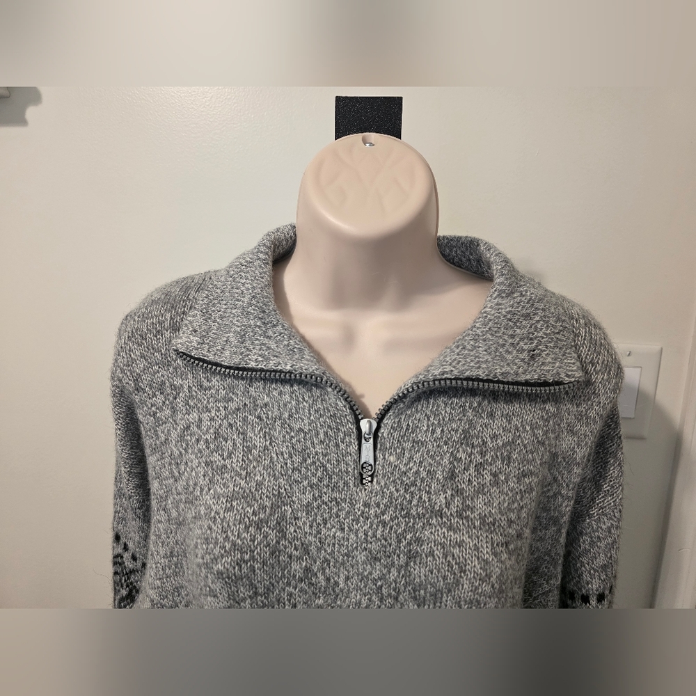 Alpaca Sweater - Picture 10 of 12